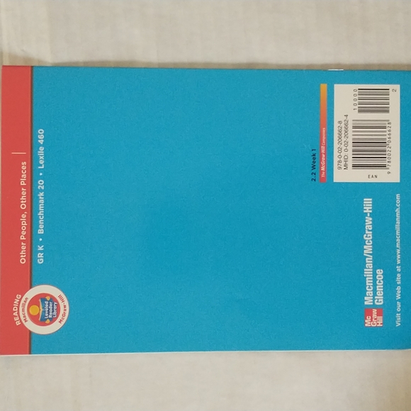 bundle of 3 realistic fiction early literacy books, paperback - Picture 3 of 13